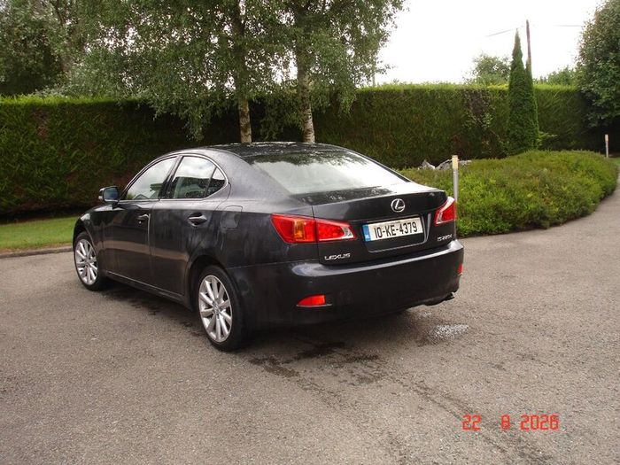 Lexus IS 2010