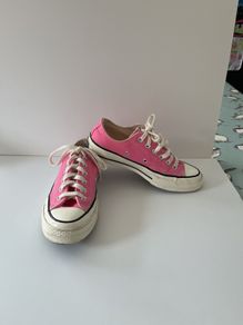 Pink converse size 4.5