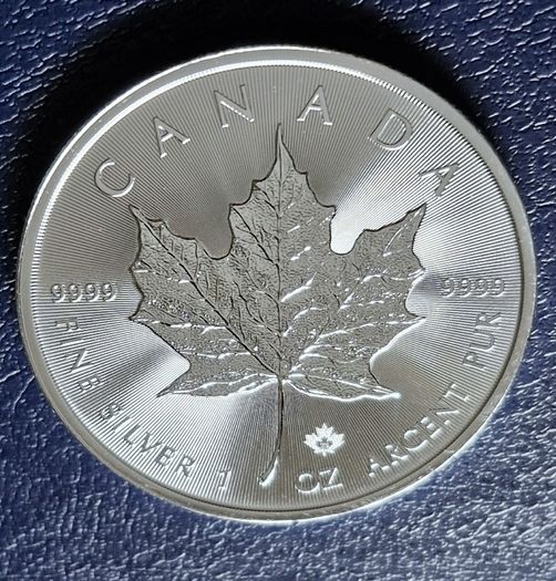 1 Oz 2023 Canada Silver Maple Leaf 1952-2022  Queen Elizabeth