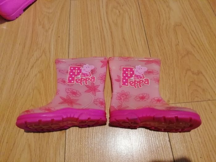 Girls wellies