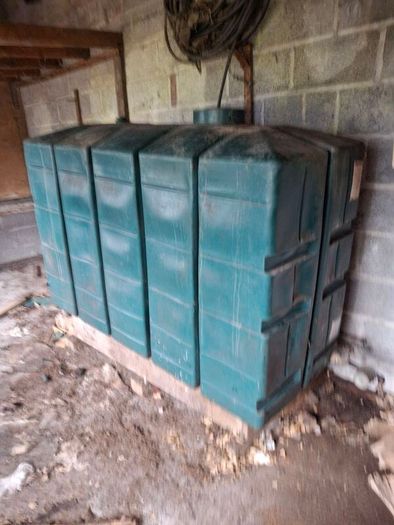 Free Big  Oil Tank  No Leaks 6ft X 3.5ft X2ft