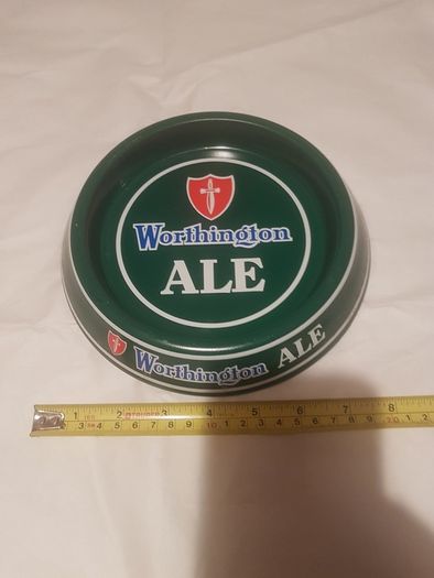 wortington ale metal ashtray ,collectors item, very good condition,  price includes post to anywhere in ireland thank you, hard to come by  ,in that condition..