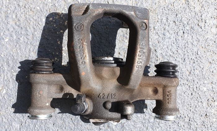 Mercedes-Benz Vito W447  Brembo Brake caliper