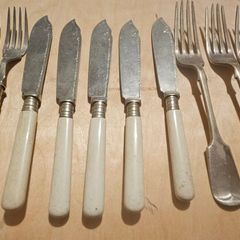 Mix of Vintage Cutlery