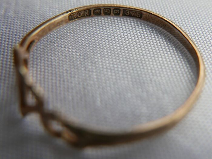 9ct Gold 375 Gold Heart Ring. Minimalist gift with love ring, Dainty Heart Band, Gift For Girlfriend size P