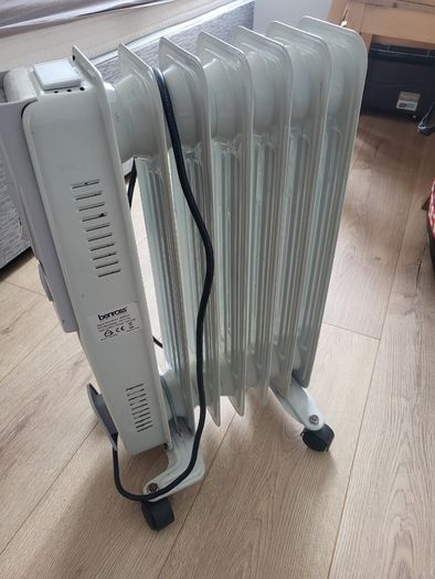 Oil heating electric