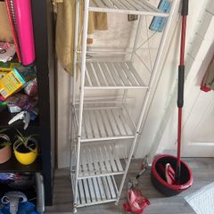 Free shelf