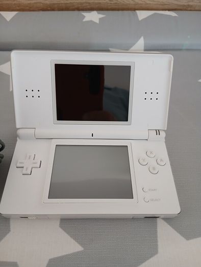 nintendo ds lite white