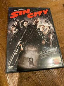 Sin City (2005)