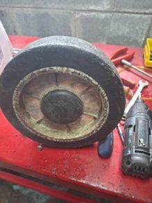 Harry lawnmower   wheel  front