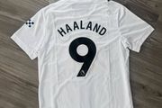Manchester city 26/27 away Haaland#9