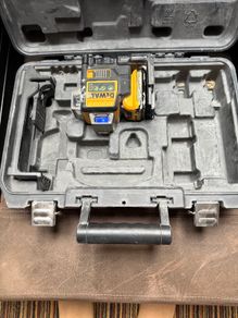 De Walt 360 degree green laser level with DeWalt Laser detector up to 50m
