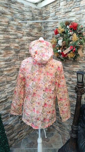 Topshop Womens Multicoloured Floral Rain Coat Size 10 Perfect for festival season