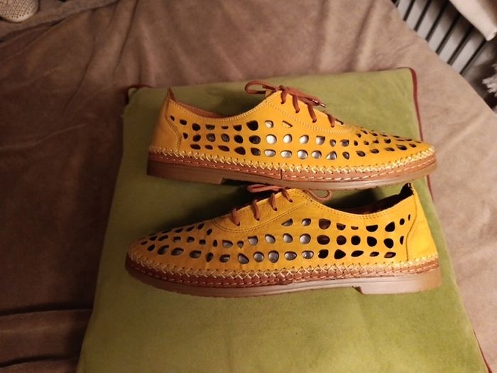Coco & Apricot ladies flats size