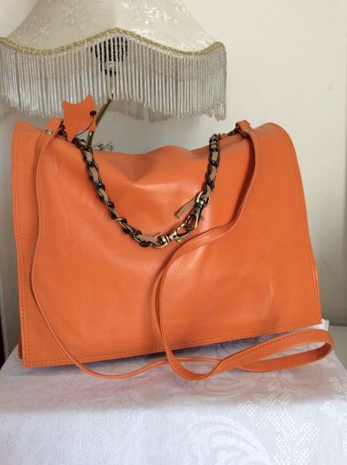 Stunning genuine leather bag