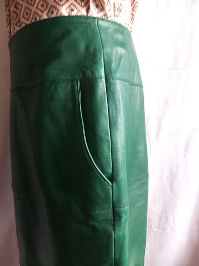 pencil skirt