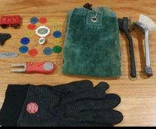 Mixed-up pitch and putt Item's