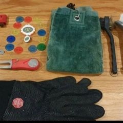Mixed-up pitch and putt Item's