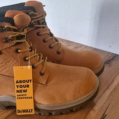 DeWalt Waterproof Workboots Brand New With Tags Size UK9