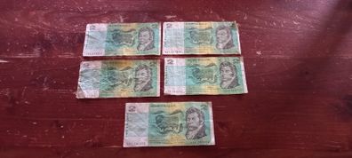 Australian two Dollar bills