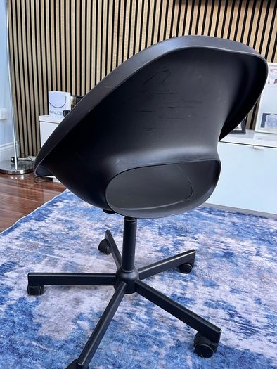 Office / desk chair