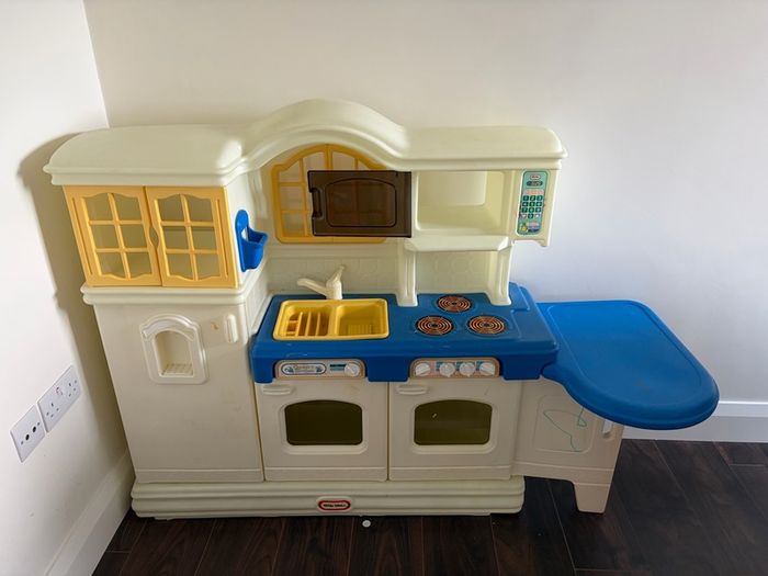 Kids Kitchen