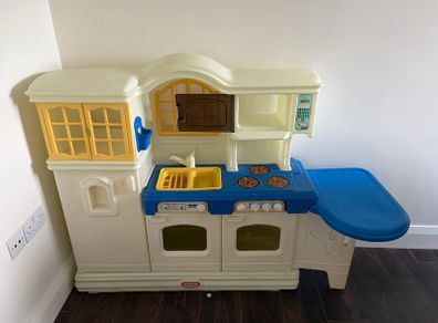 Kids Kitchen