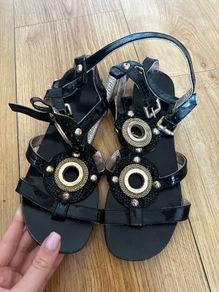 Dune sandals