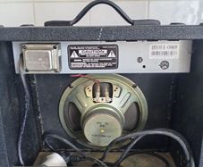 Crate  GXR 15 watt guitar amplifier