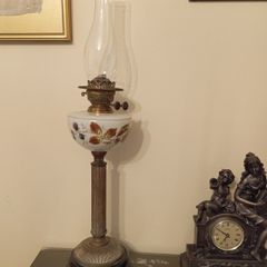 Tilly lamp antique