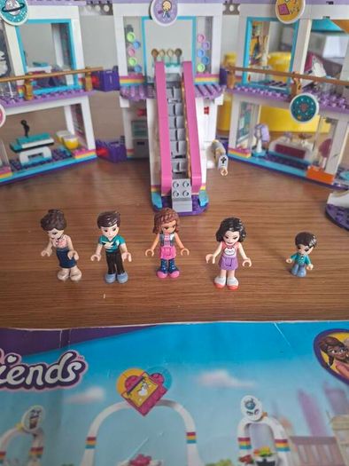 lego friends shopping centre