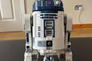 R2D2 Lego set