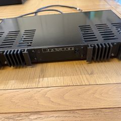 Bryston Model 2b amplifier