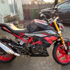BMW G310R Pristine condition