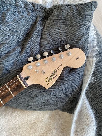 Squier Fender Stratocaster