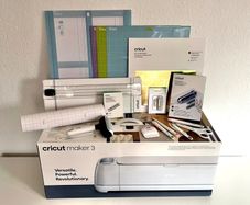 Cricut maker 3 + accesories