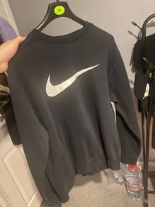 nike sweatshirt