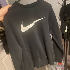 nike sweatshirt