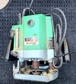 Hitachi router
