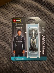 Bburago F1 2025 Kimi Antonelli Mercedes model 1/64 car