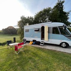 Campervan 6 Berth Dethleffs