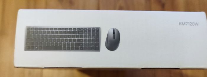 1x Dell Wireless Keyboard, mouse and Desktop Speaker
