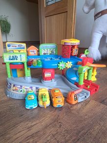 Toot Toot Car Garage