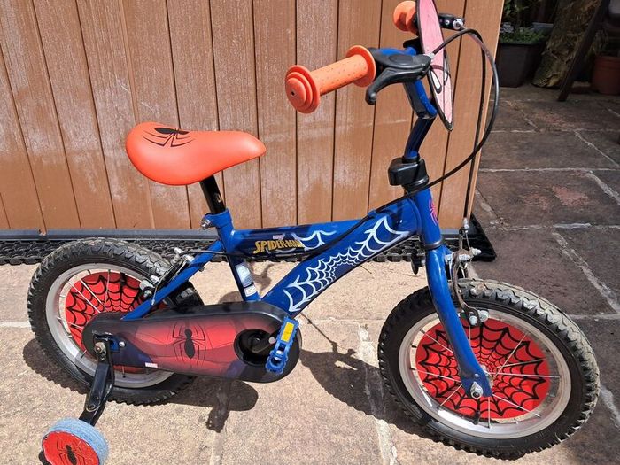Kids Spiderman Bike 14 inch Wheels with Stabilisers