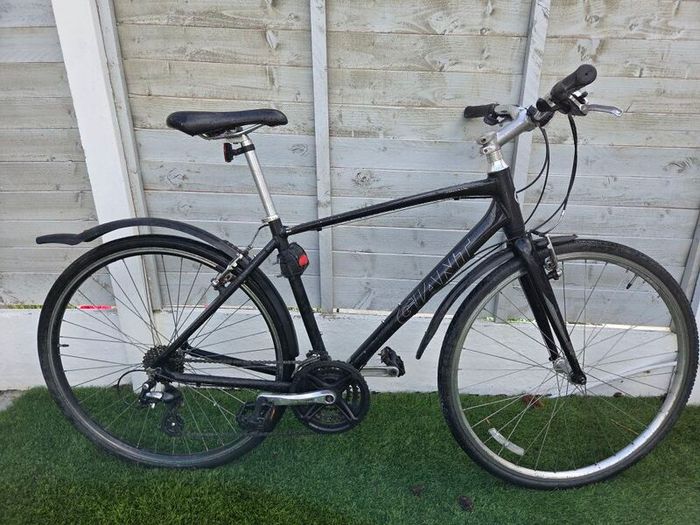 Giant Escape 3 Men's hybrid city bike