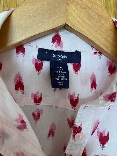 Girl's Gap Kids Pink Heart Shirt | Size 4-5 years
