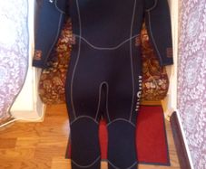 wetsuit