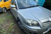 toyota avensis for parts
