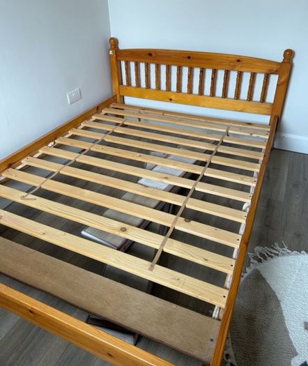 Beautiful Solid 4Ft 6 Double Wooden Bed Frame - Can Deliver