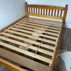 Beautiful Solid 4Ft 6 Double Wooden Bed Frame - Can Deliver